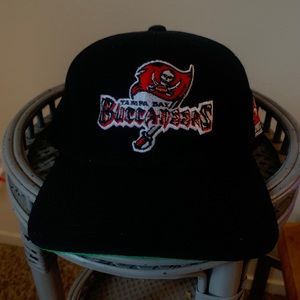 Vintage Buccaneers Sport Specialties Snap Back